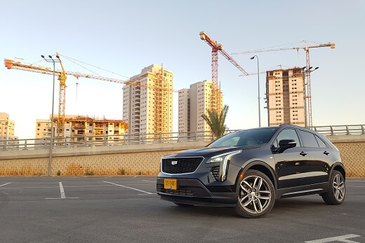 קאדילק XT4
